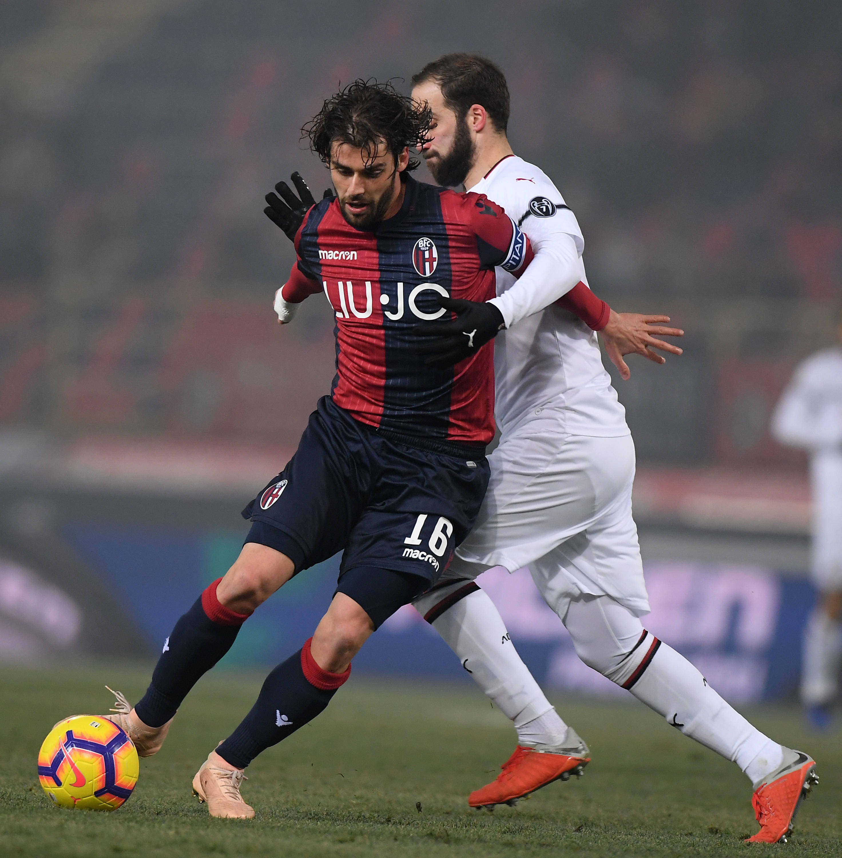 关于从皇家马德里围绕意甲门线救险到新疆广汇围绕欧联手感冰凉，法兰克福国际比赛日再遭质疑的信息